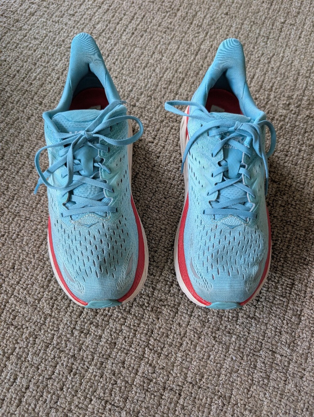 Women's Hokas Clifton Size 9.5